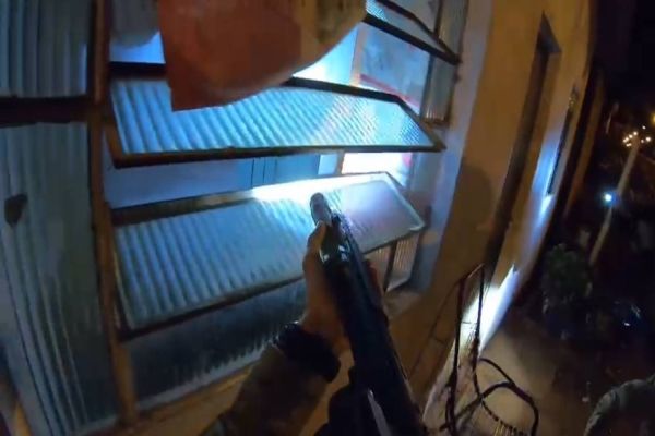 Imagem referente a notícia: Denarc Cascavel realiza o cumprimento de 21 mandados judiciais e 10 de prisão por tráfico de drogas