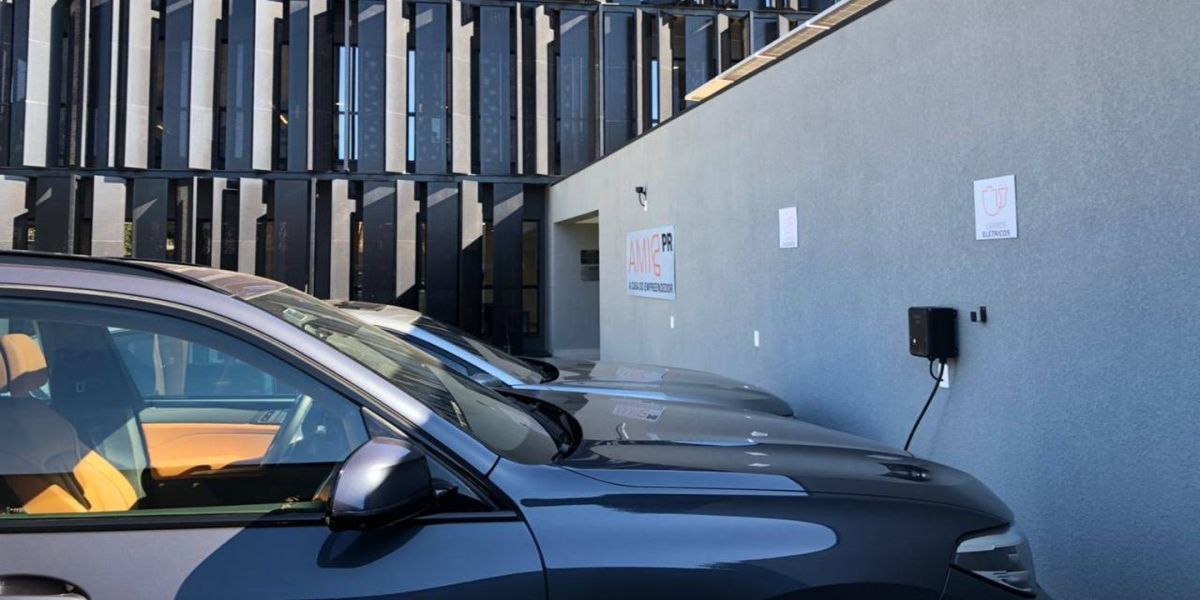 Novo carregador de veículos elétricos está disponível em Cascavel