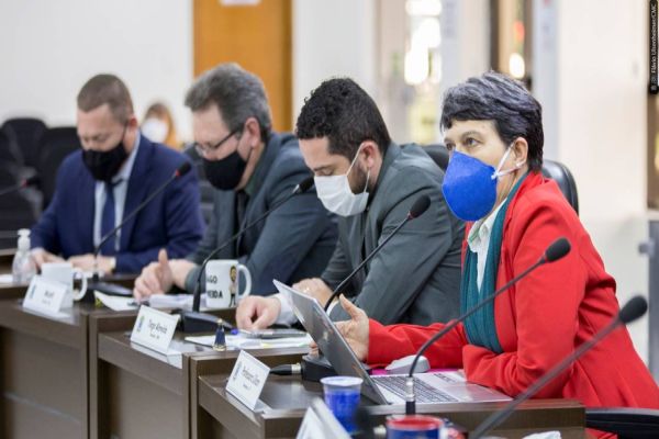 Câmara de Cascavel aprova Moção de Apelo em defesa do Ensino da Língua Espanhola