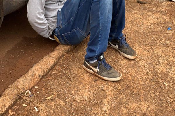 Imagem referente a notícia: Jovem é detido com o carro utilizado na tentativa de homicídio no Loteamento Caroline em Cascavel