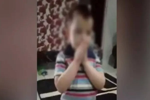 Foto relacionada a notícia: Semanas antes de morrer de covid-19, vídeo mostra menino orando por proteção