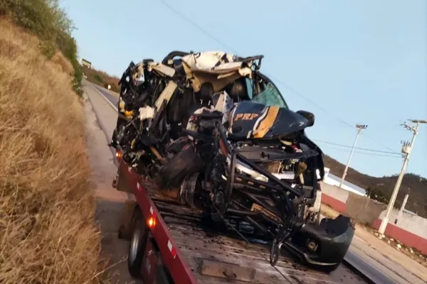 Foto relacionada a notícia: Policial Rodoviário Federal morre em gravíssimo acidente de trânsito na BR-316