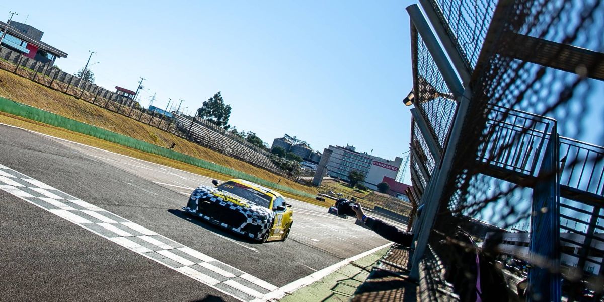 GT Sprint Race: pilotos da PROAM brilham na Corrida 1 em Cascavel