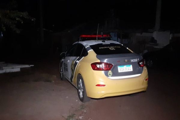 Comercio é assaltado e marginas levam caixas de bebida, celular e o automóvel da vítima