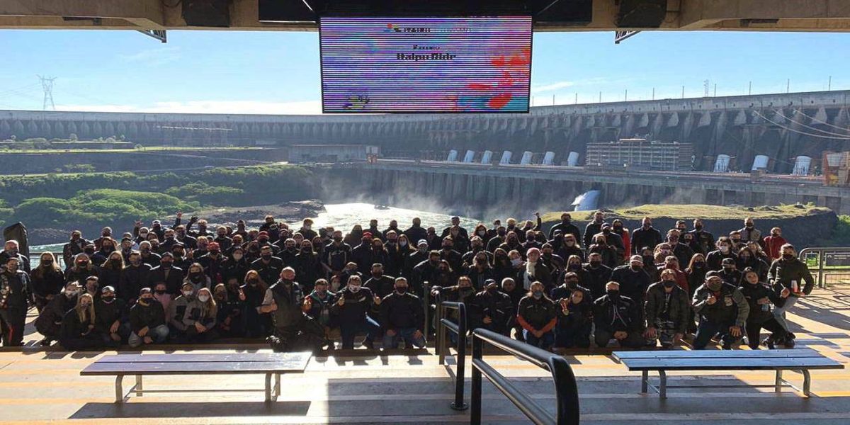 Turismo sobre duas rodas na usina de Itaipu agrada motociclistas