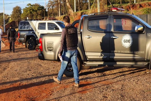 Polícia Civil cumpre mandado de busca e apreensão na casa de empresário no Bairro Brasmadeira