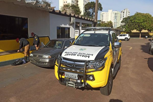Policia Rodoviária Estadual apreende veiculo com medicamentos e anabolizantes na PR-239