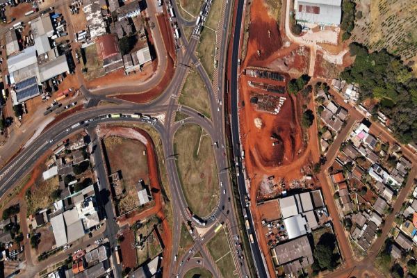 Obra do Trevo Cataratas entra na fase do canteiro central em agosto