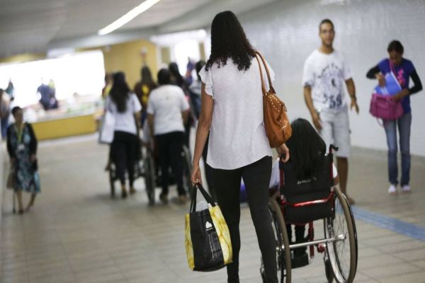 Lei de cotas para pessoas com deficiência completa 30 anos