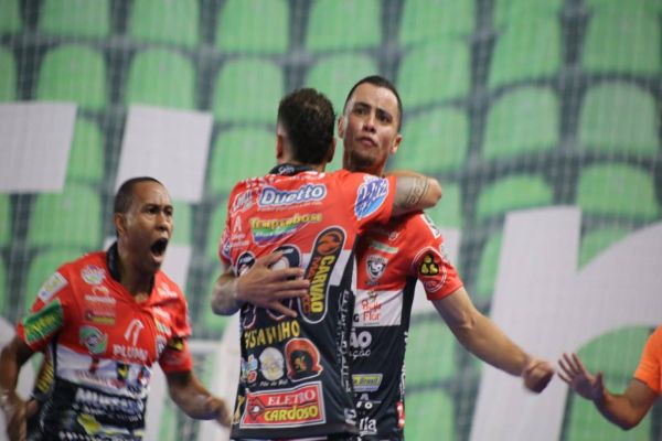 Cascavel Futsal dá a largada na Taça Brasil de Futsal com goleada