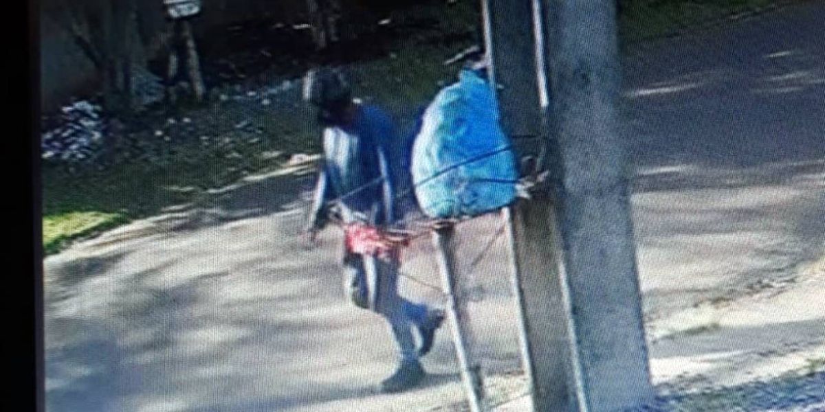 DH divulga imagens de câmera de segurança que flagra suspeito de homicídio de Ribamar Farias Ramos