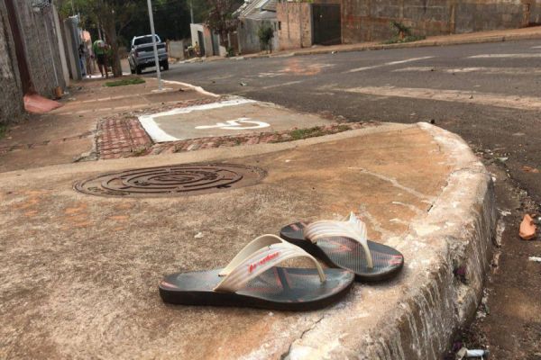 Imagem referente a notícia: Homem é alvejado por disparos de arma de fogo no Loteamento Gralha Azul