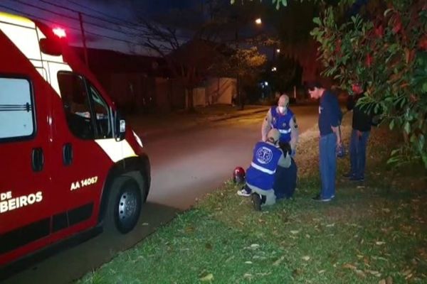 Imagem referente a notícia: Mulher é agredida e tem celular roubado no Bairro Pacaembu