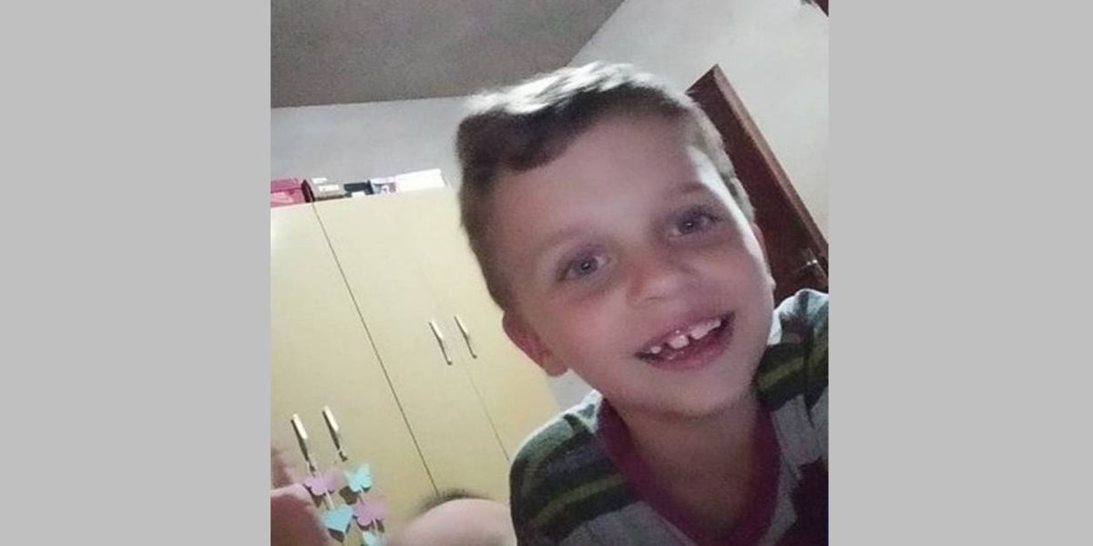 Bombeiros encontram corpo de Nicolas, vítima do acidente no Rio Ivaí