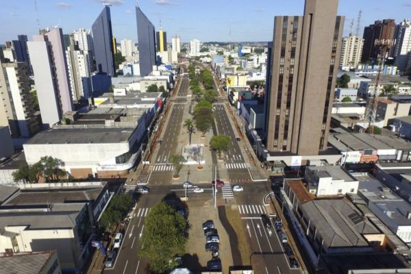 Imagem referente a notícia: Decreto autoriza funcionamento de templos religiosos e academias sem restrição de horário