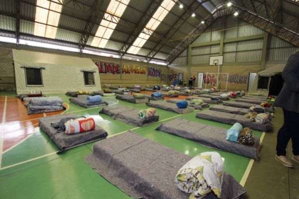 Ginásio do Creas no bairro Coqueiral está pronto para abrigar 60 pessoas durante frio intenso