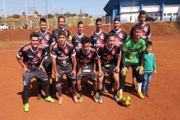 Amigos do Vagalume goleia Auto Posto Vip pela 1ª Copa Net Car de Terrão