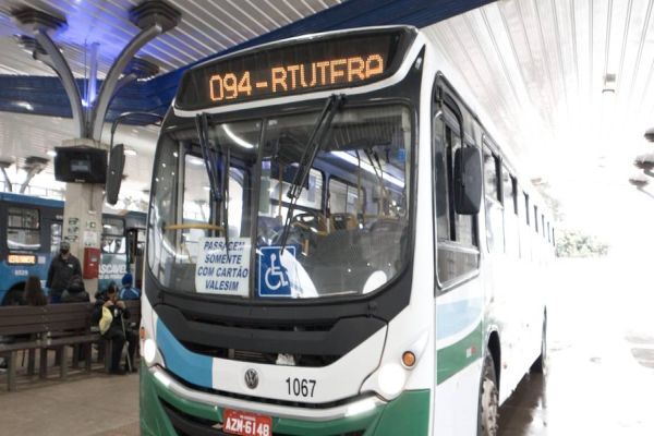 Transporte coletivo: Moradores do Riviera passam a contar com nova linha para o Terminal Nordeste
