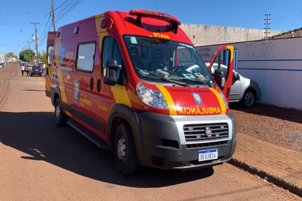 Imagem referente a notícia: Homem fica ferido após sofrer queda de dois metros de altura no Bairro Morumbi