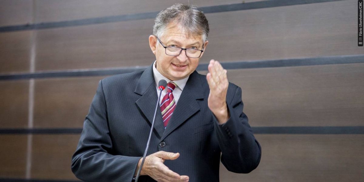 Sadi Kisiel solicita ao prefeito a reforma completa do salão comunitário do bairro Guarujá