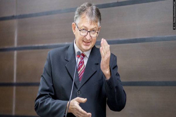 Sadi Kisiel solicita ao prefeito a reforma completa do salão comunitário do bairro Guarujá