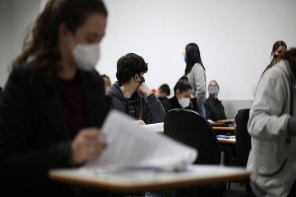 Vestibular da Unioeste 2021 é realizado com sucesso em sete cidades do Paraná