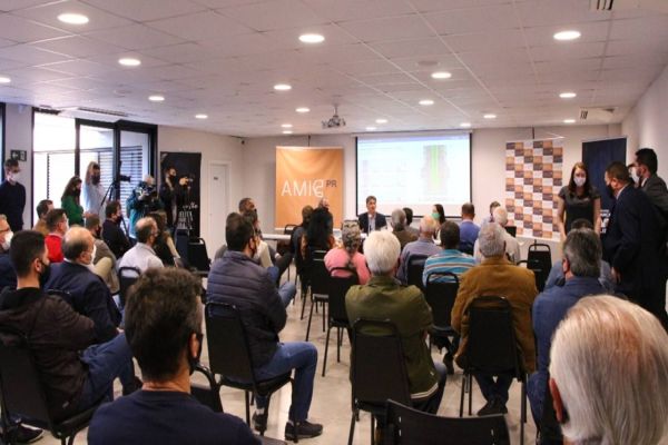 Moradores e comerciantes escolhem proposta de revitalização da Avenida Carlos Gomes