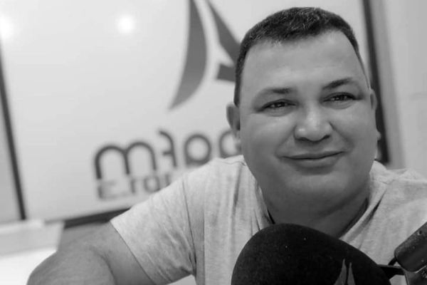 Locutor Adriano Paraná é uma das cinco vítimas que perderam a vida no acidente entre Toledo e Assis