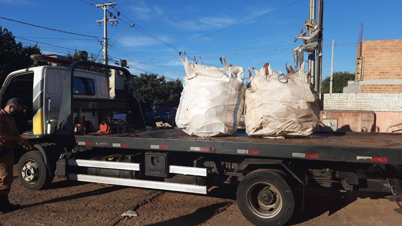 Operação Heavy Metal apreende mais de 600kg de fiação de cobre sem origem declarada em Cascavel