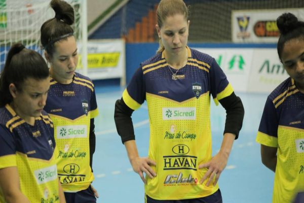 Clássico local, movimenta a última rodada do Campeonato Paranaense de Futsal Feminino