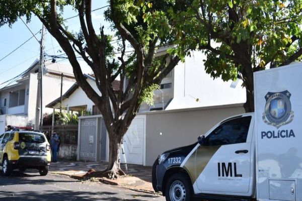 Casal e criança são encontrados mortos em residência de Umuarama