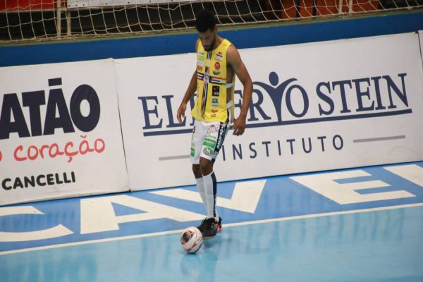 Cascavel Futsal goleia o Pato e volta a liderança do Paranaense da Série Ouro
