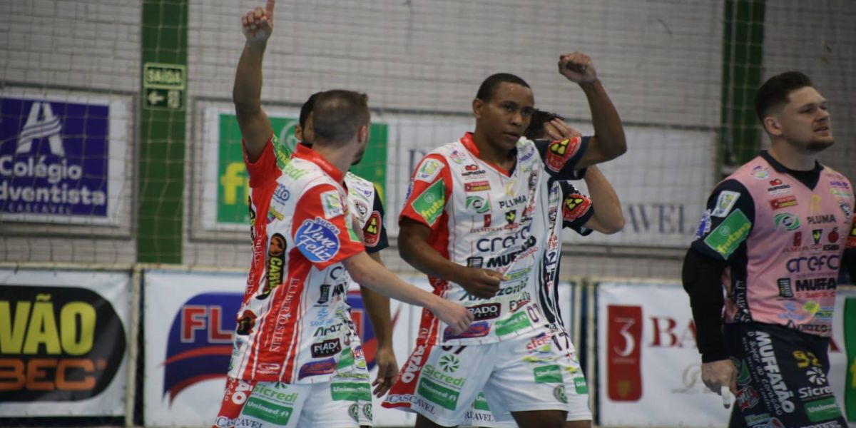 Cascavel Futsal recebe o Foz Cataratas em confronto que vale a liderança do Paranaense da Série Ouro