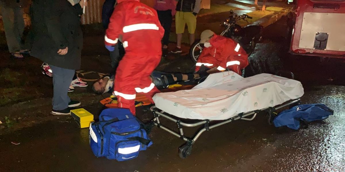 Motociclista sofre fratura em perna após colisão na Avenida Corbélia