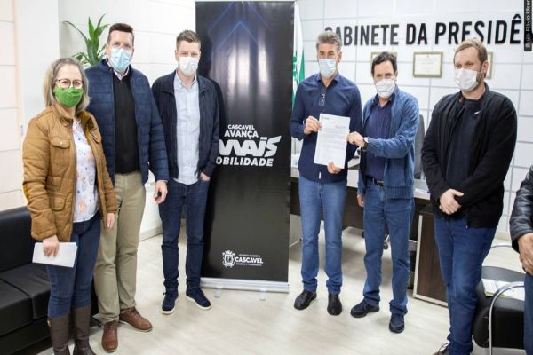 Imagem referente a notícia: Prefeito protocola na Câmara o Plano Plurianual para 2022/2025