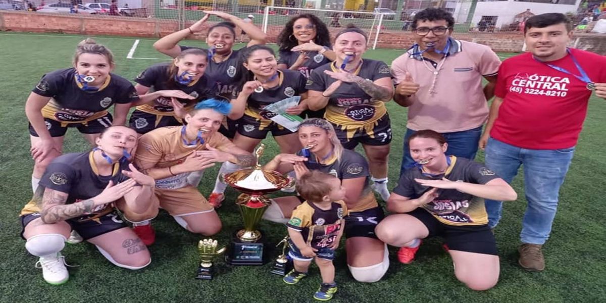 Estrelas/Amigos do Josias é a campeã do 1° Torneio Crixxusbet/TS Porcelanataria/Arena Buenão