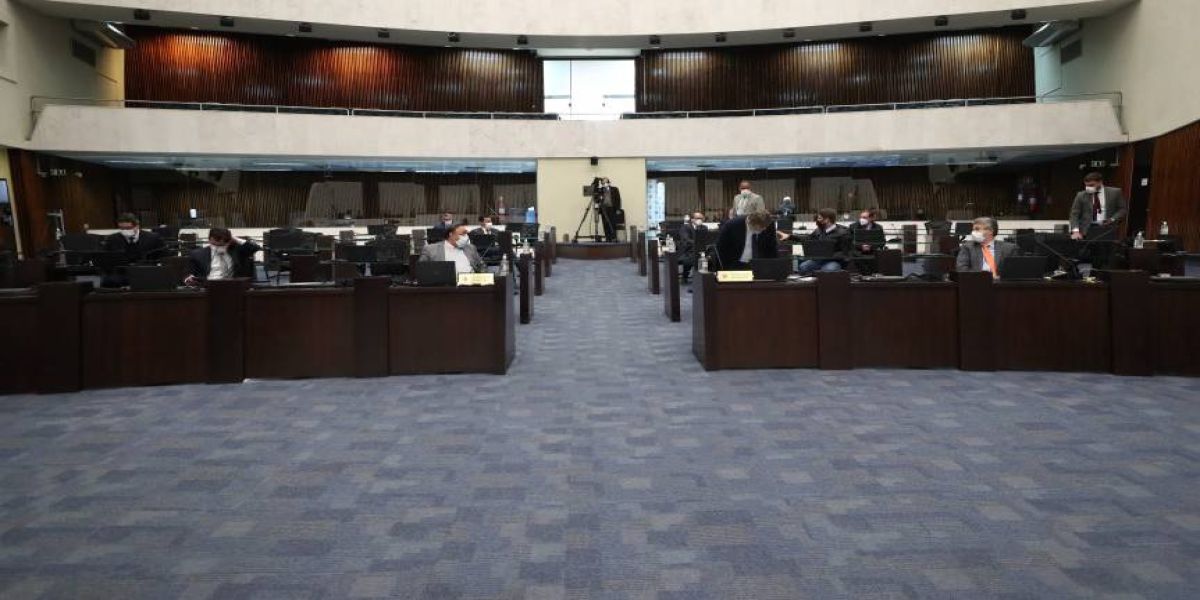 Cessão de rodovias estaduais à União é alvo de discussão na Assembleia