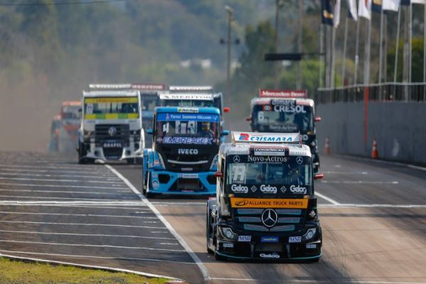 Copa Truck: Cirino e Mercedes-Benz mantêm liderança após vitórias de Marques e Losacco