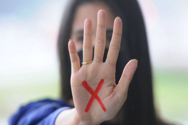 Violência doméstica e familiar: Seaso e Sesau realizam ação de sensibilização e orientação