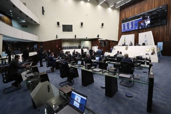 Projeto que permite delegação de rodovias estaduais ao governo federal é aprovado em 1º turno