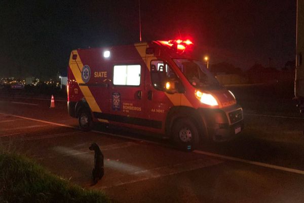 Imagem referente a notícia: Homem fica ferido após ser atropelado por caminhão na rodovia BR-467, em Cascavel