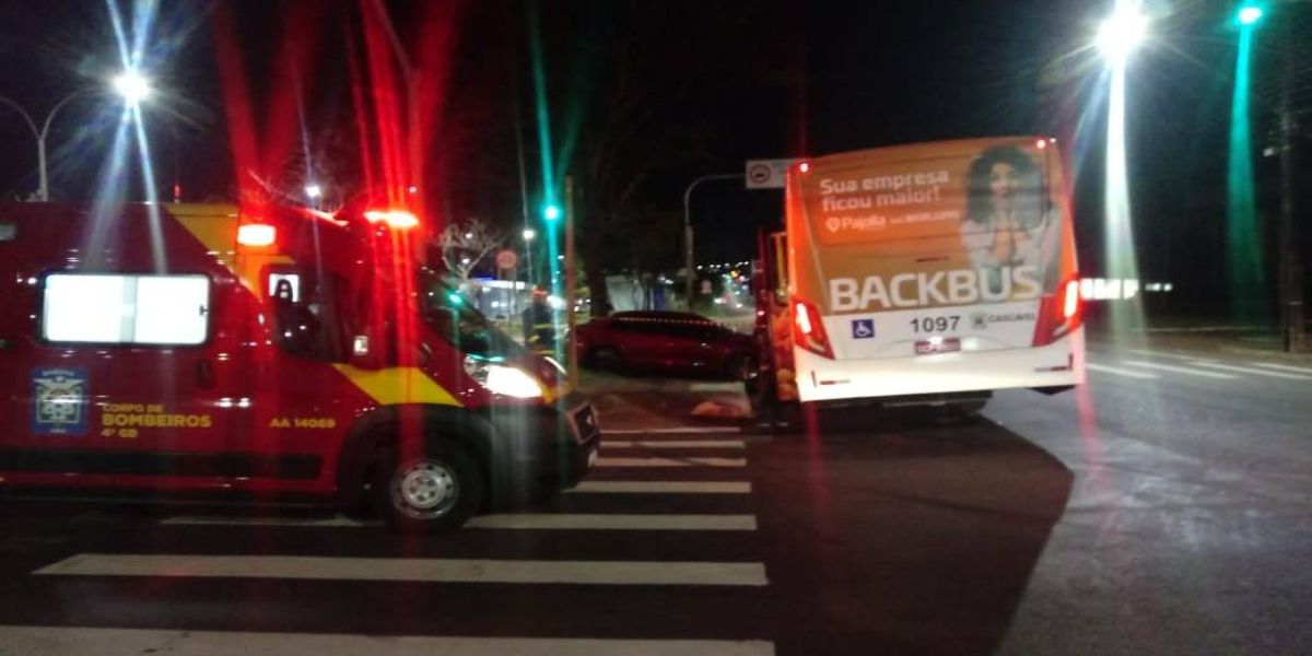 Em seis dias, três ônibus do transporte coletivo se envolvem em acidente por conversão à esquerda