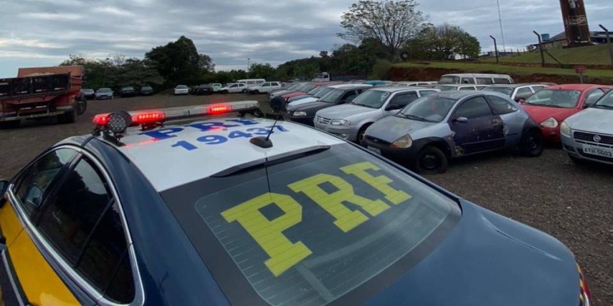 PRF realiza o 3º leilão de 2021 com mais de 260 veículos recolhidos na região norte do Paraná