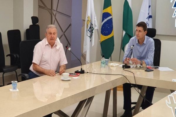 Dilvo Grolli fala da edição de inverno do Show Rural a diretores da Acic