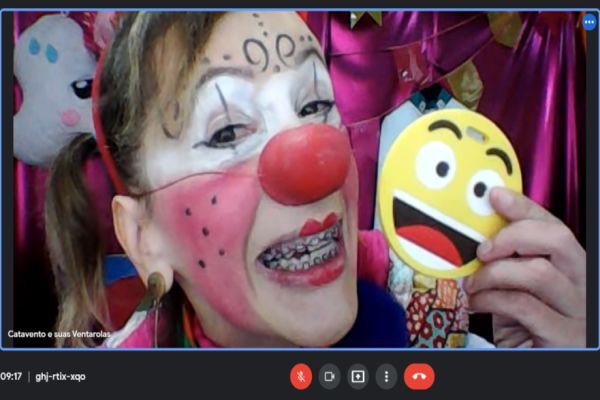 Especialistas da alegria kids realizam espetáculos online para a rede pública de ensino do Paraná