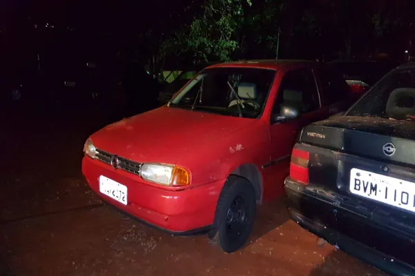Foto relacionada a notícia: Gol furtado na Rua Riachuelo é recuperado pela Polícia Militar no Bairro Interlagos