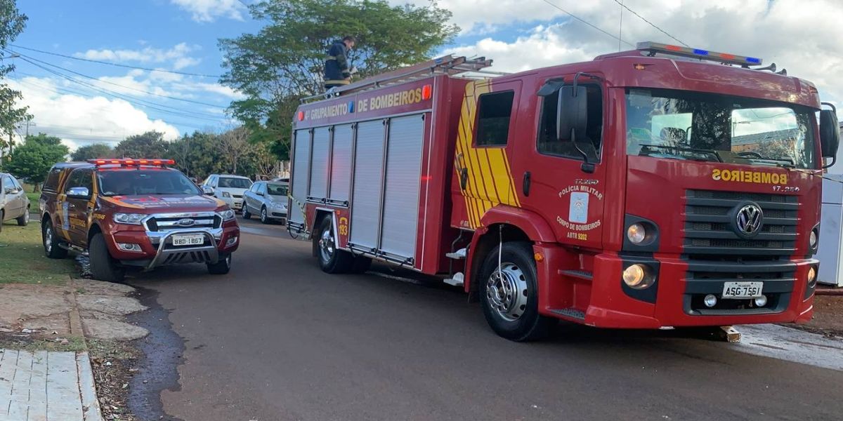 Incêndio em residência é registrado no Jardim Ipanema em Cascavel