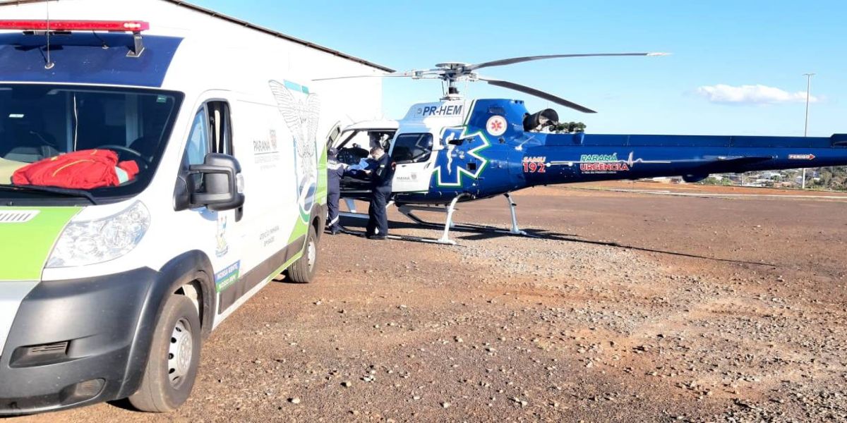 Ambulância de Boa Vista da Aparecida com vítima de AVC recebe apoio do Aeromédico do Consamu