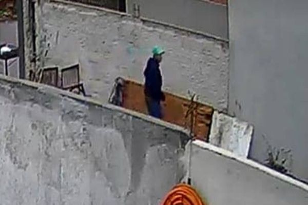 Imagem referente a notícia: Moradores do Loteamento Belmonte alertam sobre homem em um Celta Branco furtando na região