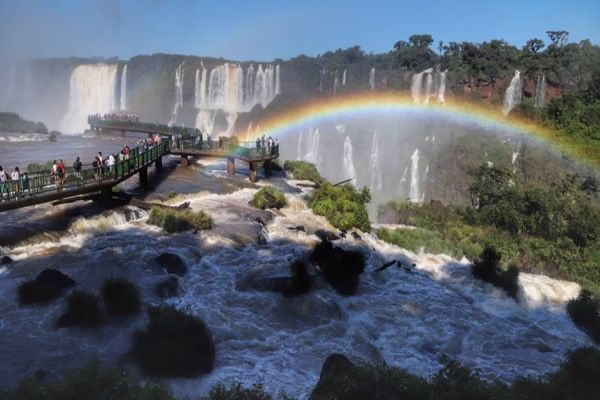 Paraná incentiva visitação a seus próprios e variados atrativos para alavancar retomada do turismo